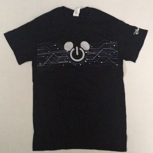 Disney Tech T-Shirt Small